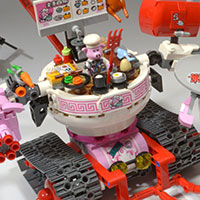 thumbnail image for Set Review ➟ LEGO<sup>®</sup> 80026 Tanque de Fideos de Pigsy