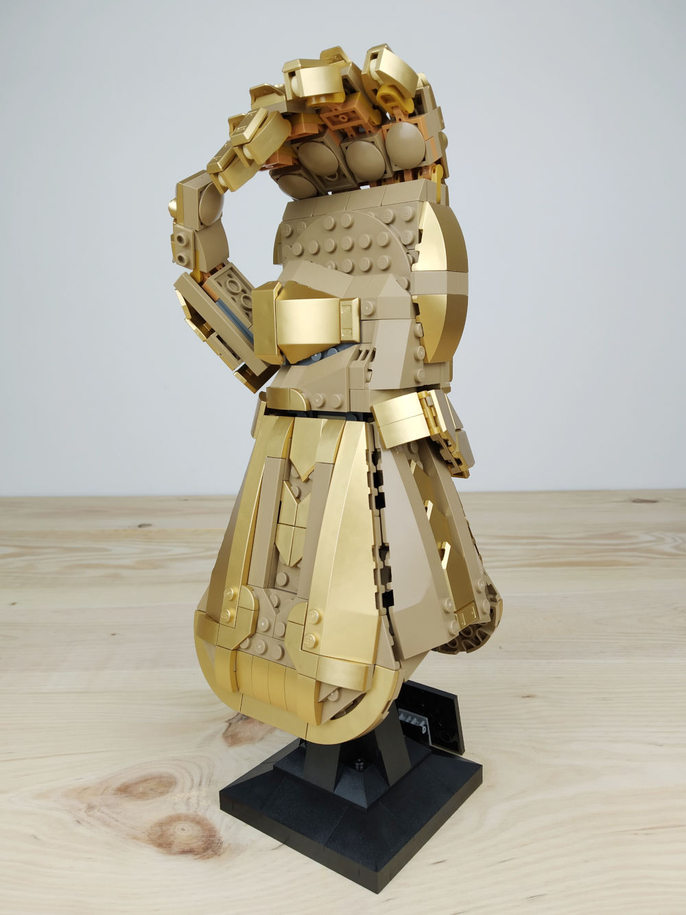 参考 Amazon.com: Lego 76191 Super Heroes Infinity Gauntlet : Toys & Games
