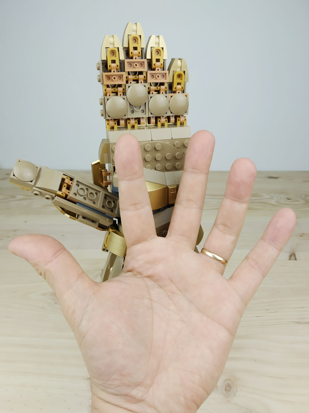 Set Review ➟ LEGO<sup>®</sup> 76191 Infinity Gauntlet