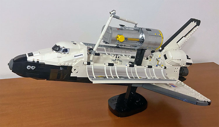 shuttle with telescope