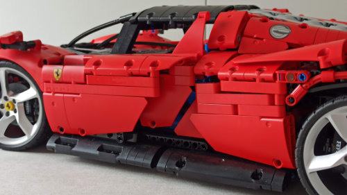LEGO Technic Ferrari Daytona SP3 Review 