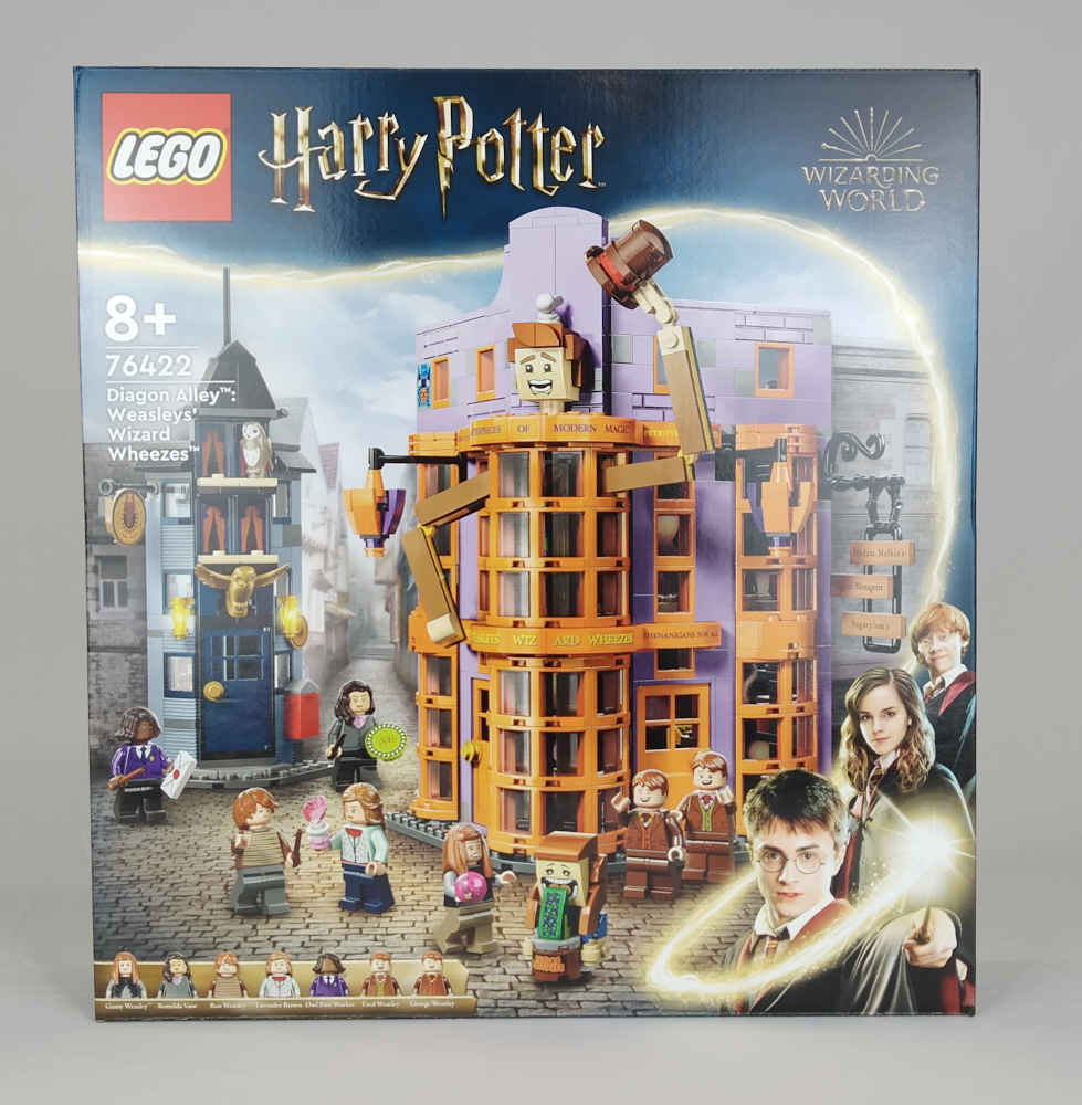 LEGO Harry Potter Diagon Alley: Weasleys’ Wizard Wheezes 76422