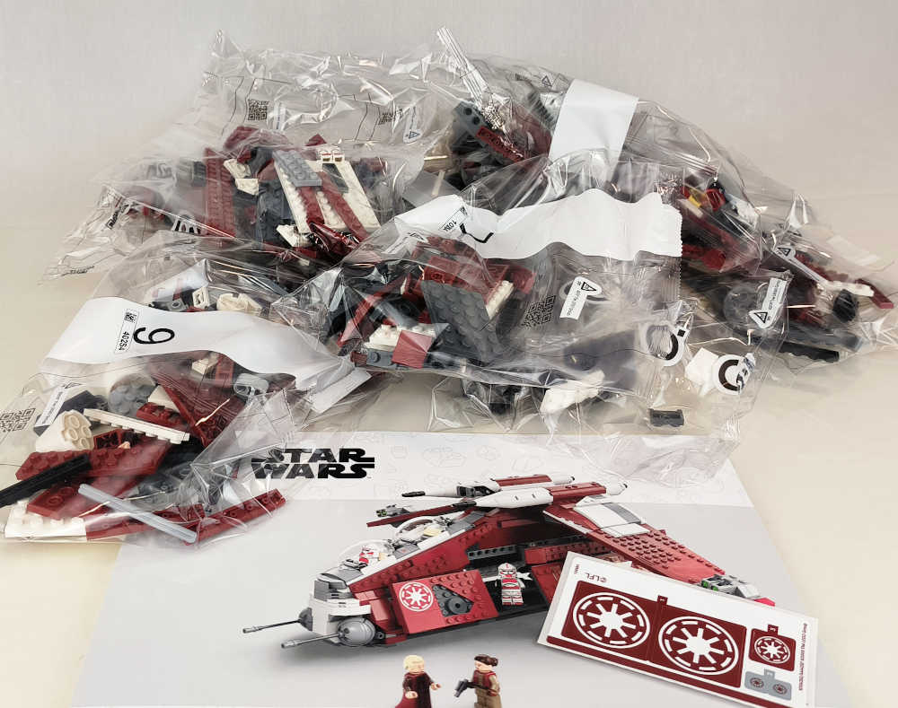 Set Review ➟ LEGO<sup>®</sup> 75354 - Coruscant guard gunship