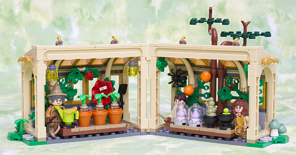 minifigures inside model