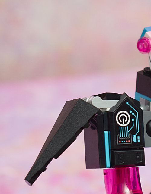 Set Review ➟ LEGO<sup>®</sup> 71495 Dreamzzz Mateo vs Cyber Brain