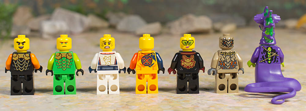 minifigures without weapons backs
