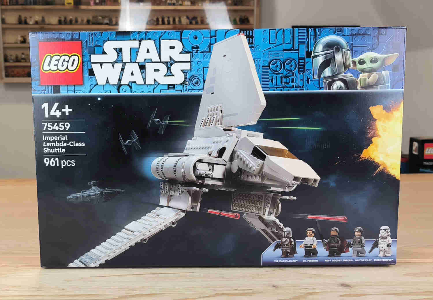 Set Review ➟ LEGO<sup>®</sup> 75459 - Imperial Lambda-class shuttle