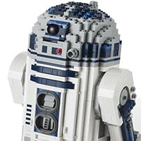 thumbnail for LEGO<sup>®</sup> Star Wars™ R2-D2™ UCS revealed
