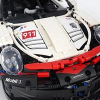 thumbnail image for Set Review ➟ 42096 Porsche 911 RSR
