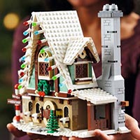 thumbnail image for Set Review ➟ 10275 Elf Club House