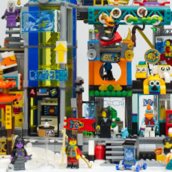 thumbnail image for Set Review ➟ 80054 LEGO<sup>®</sup> Monkie Kid Megapolis City